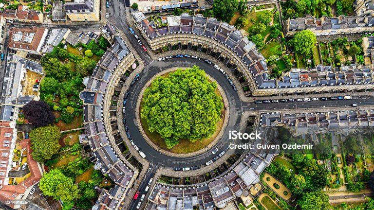 Bath Hero - istockphoto-2244918364-1024x1024