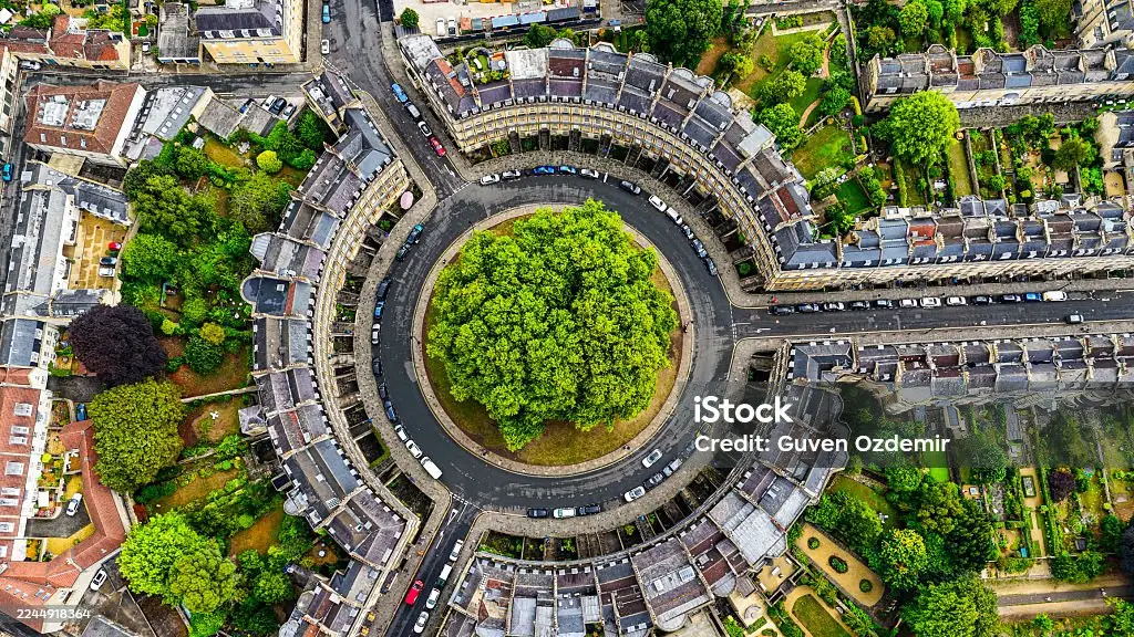 Bath Hero - istockphoto-2244918364-1024x1024